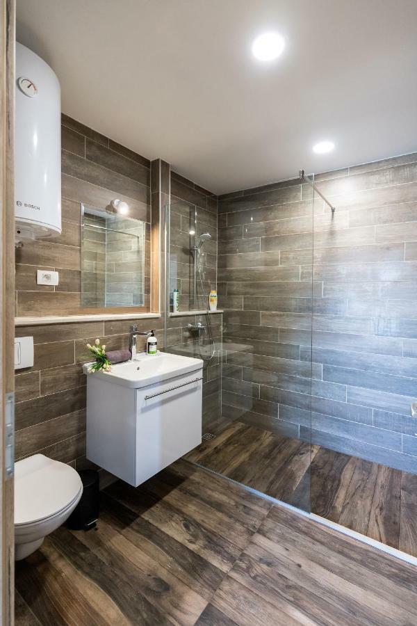 Apinelo Port Rooms Split Dış mekan fotoğraf