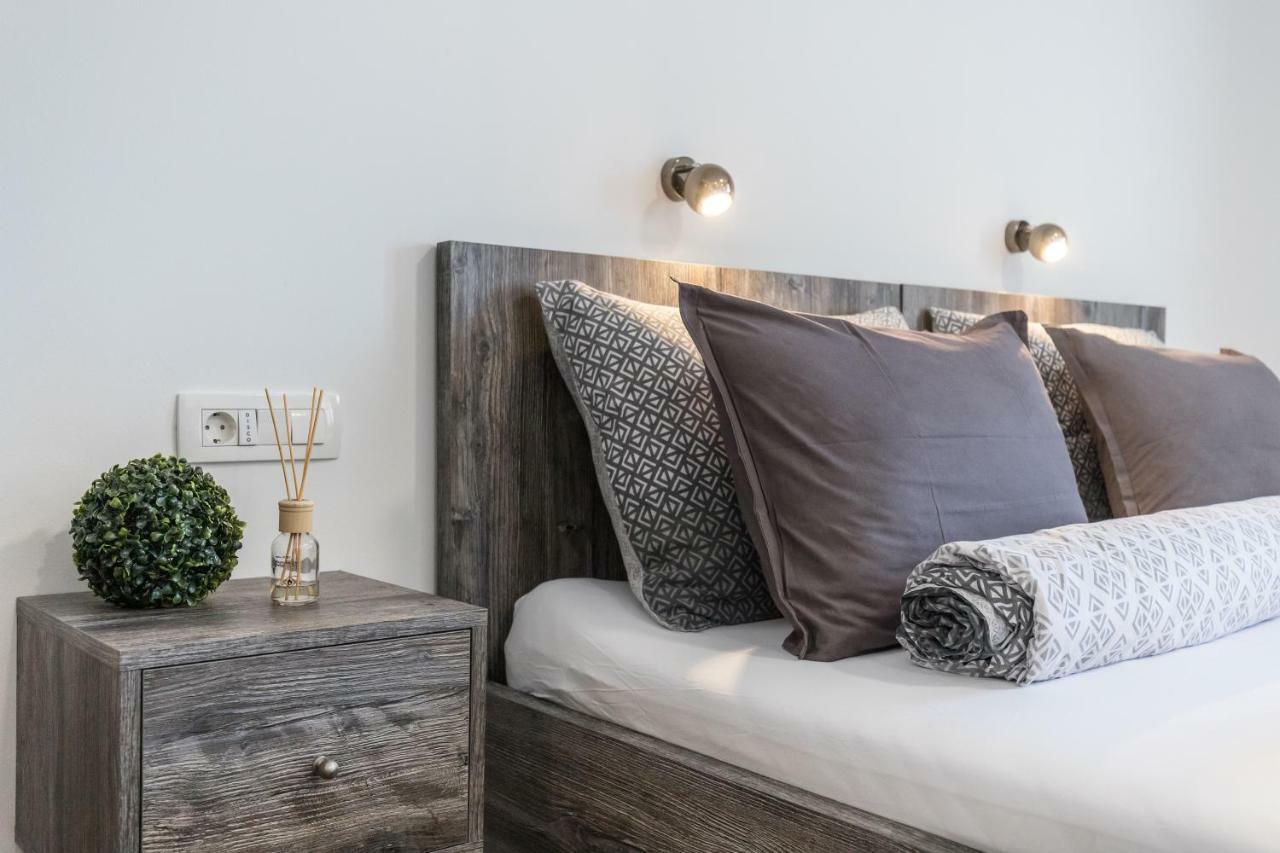 Apinelo Port Rooms Split Dış mekan fotoğraf